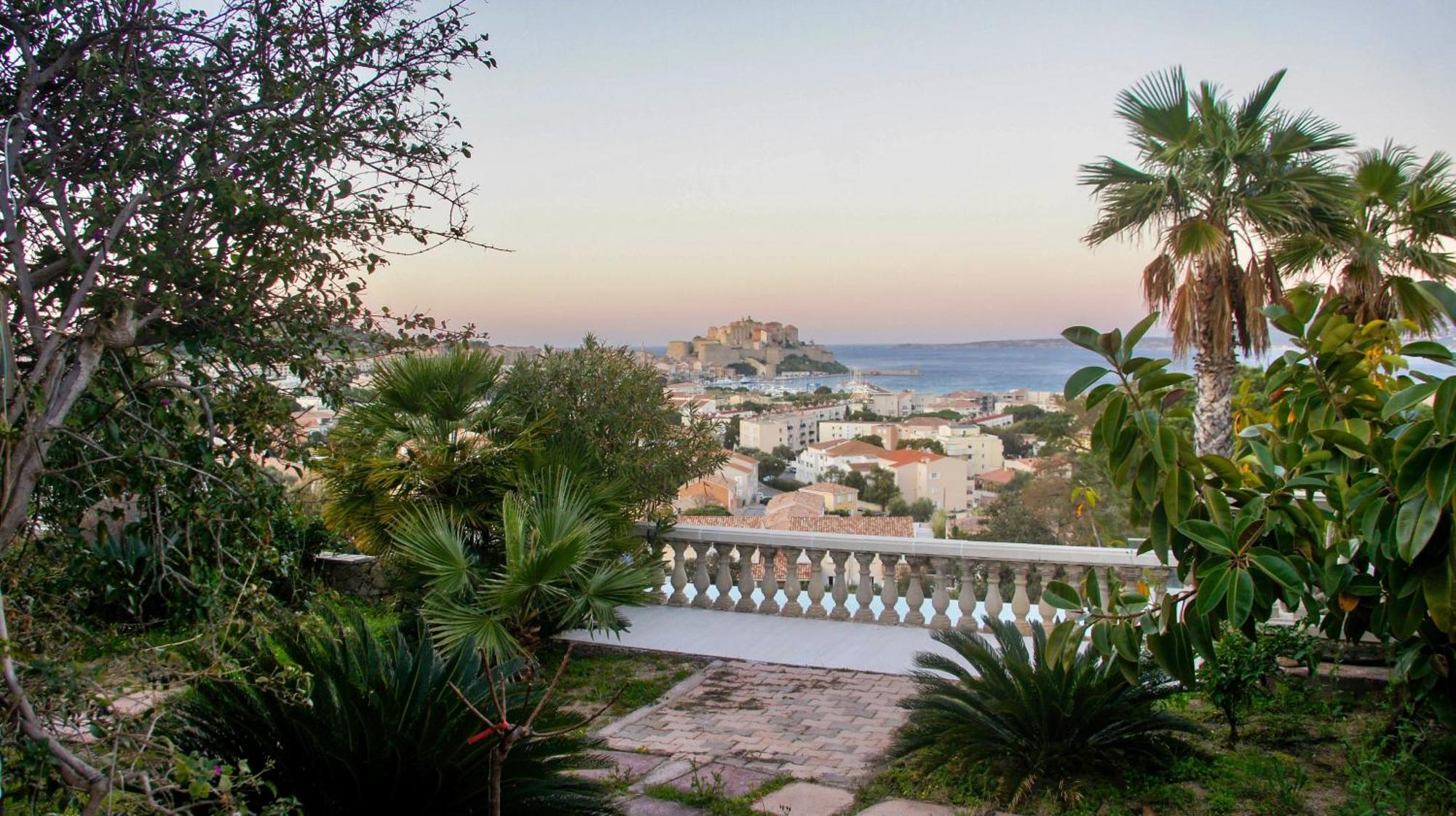 Villa U Mulinu Calvi  Eksteriør billede